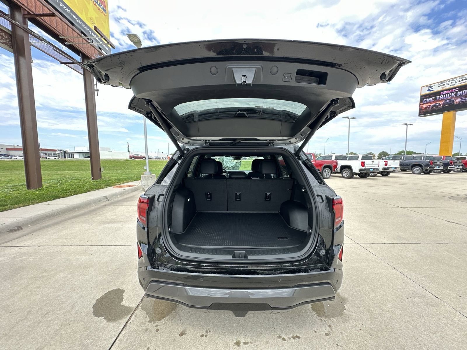 New 2026 GMC Terrain AT4 w/ Convenience Package III AWD/4WD image 26