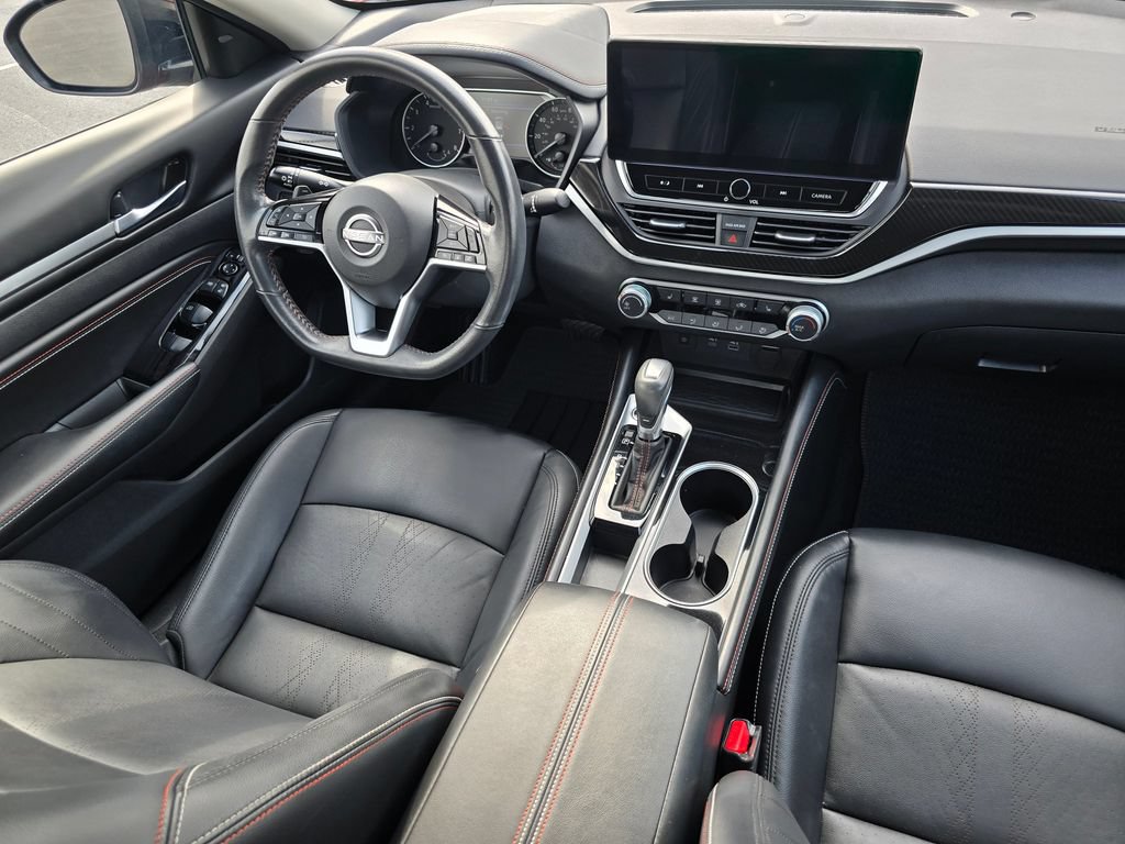 Used 2023 Nissan Altima 2.5 SR w/ SR Premium Package FWD image 15