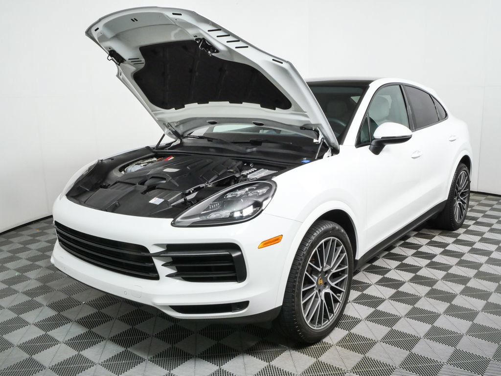 Certified 2021 Porsche Cayenne Coupe AWD/4WD image 35