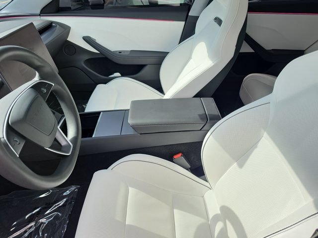 Used 2025 Tesla Model 3 Performance AWD/4WD image 16