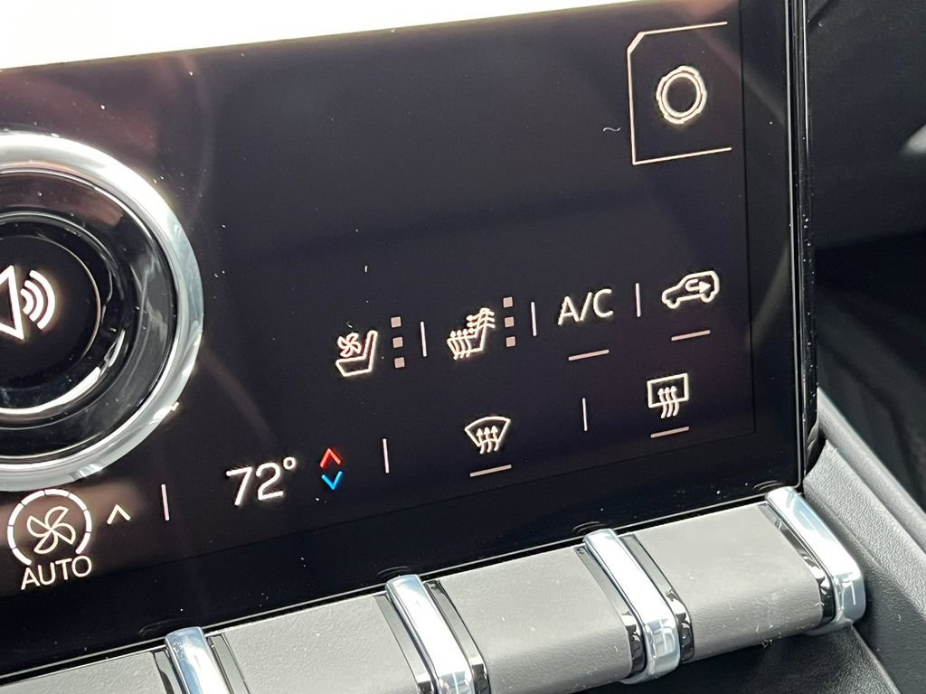 New 2026 GMC Terrain Denali w/ LPO, Floor Liner Package image 29