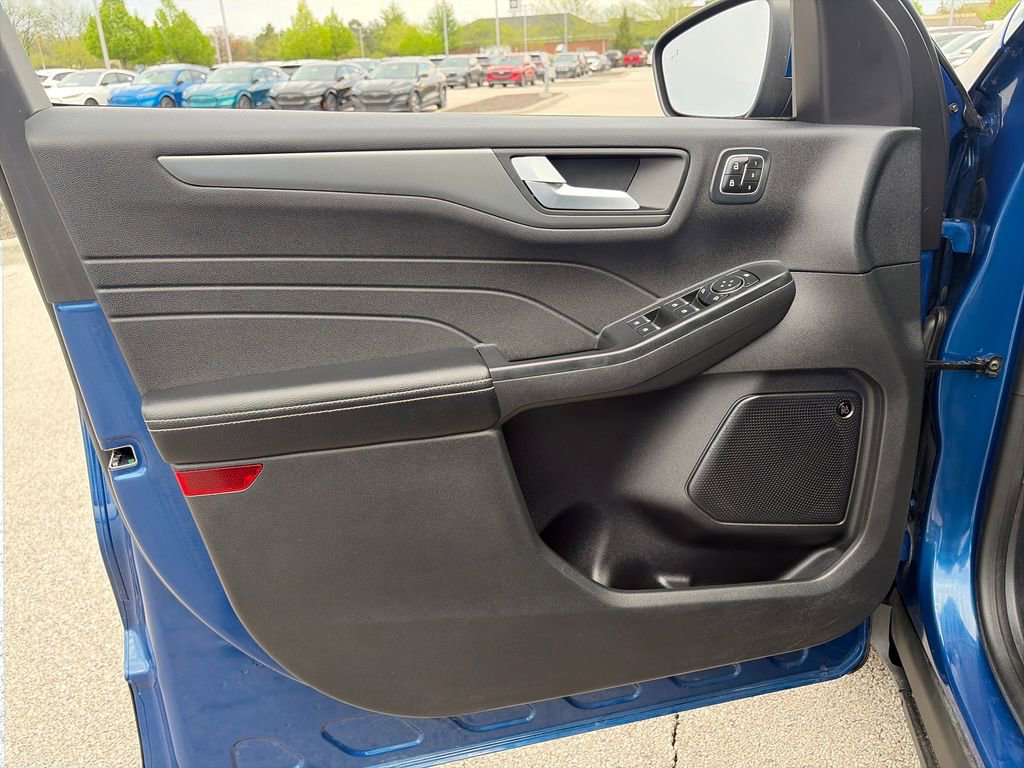 Used 2023 Ford Escape Active w/ Tech Pack #2 AWD/4WD image 13