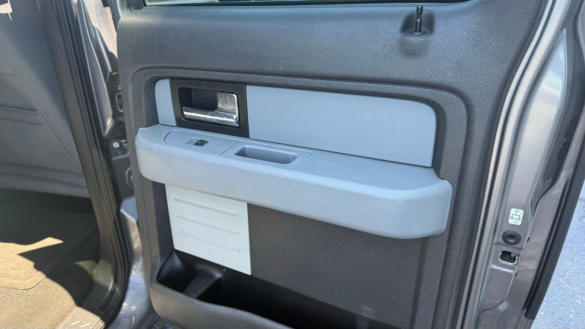 Used 2014 Ford F150 XLT w/ XLT Chrome Package AWD/4WD image 25
