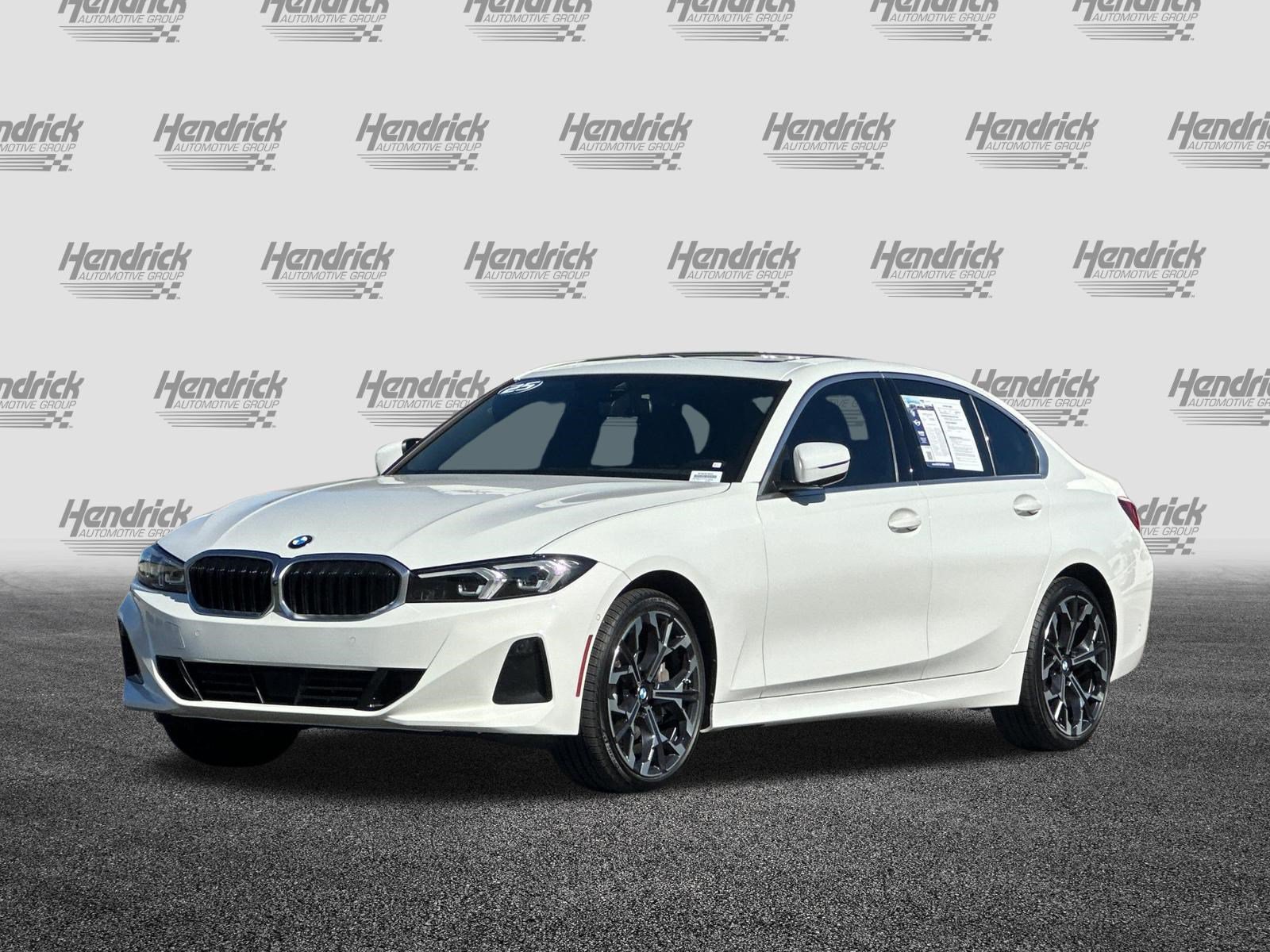 Used 2025 BMW 330i Sedan w/ Premium Package RWD image 9