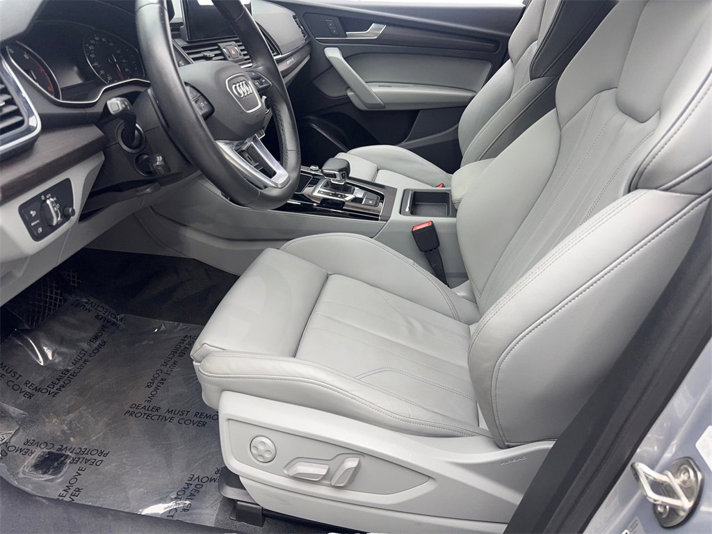 Used 2022 Audi Q5 2.0T Premium w/ Convenience Package image 27