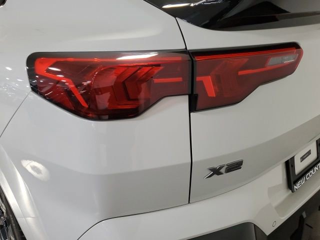 Used 2025 BMW X2 M35i w/ Premium Package image 32