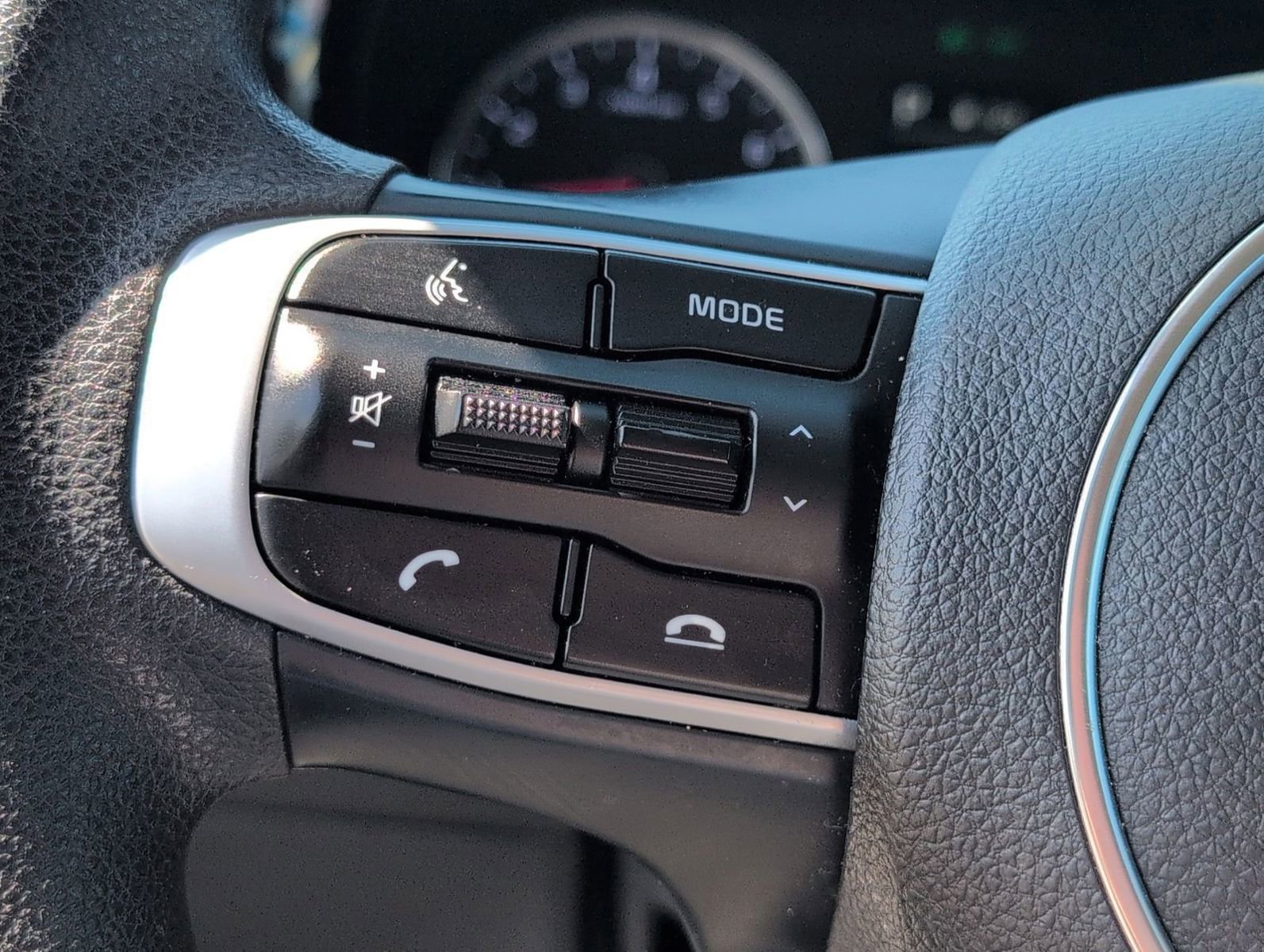 Used 2023 Kia K5 LXS image 26