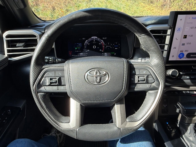 Used 2025 Toyota Sequoia SR5 image 25