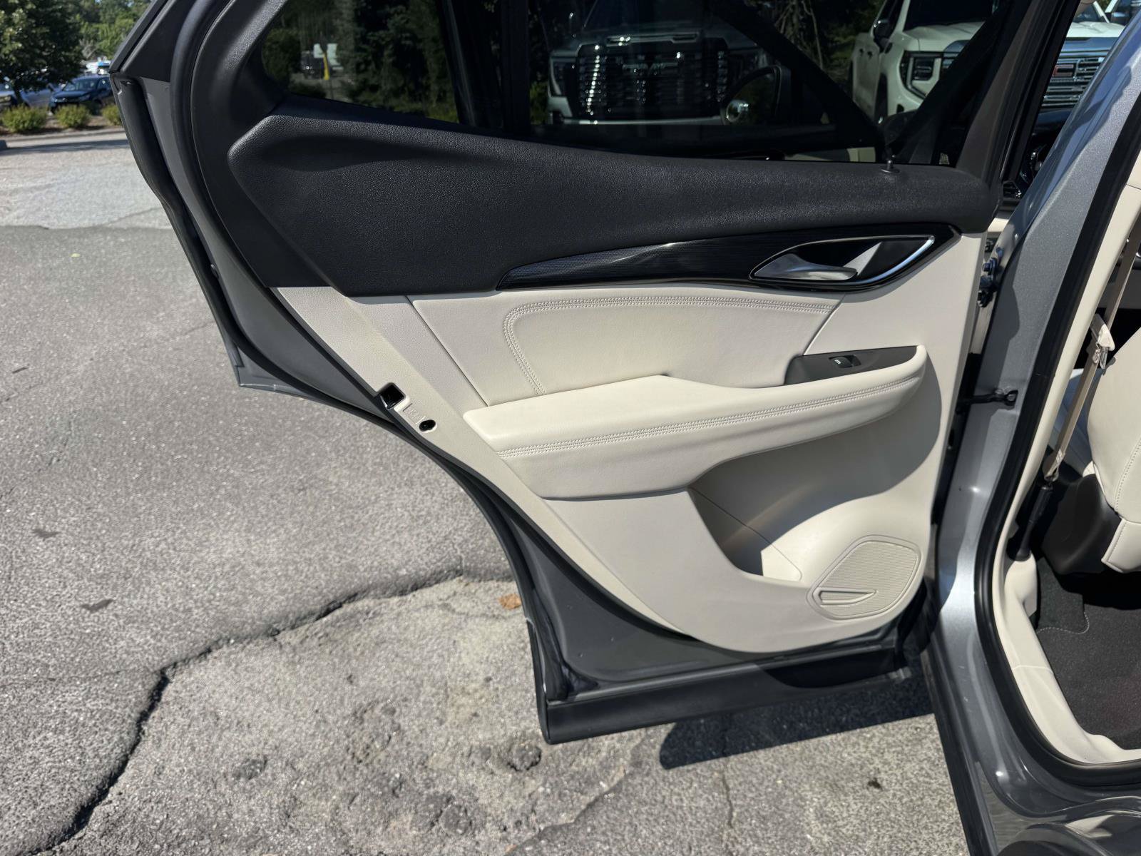 Used 2023 Buick Envision Preferred AWD/4WD image 22