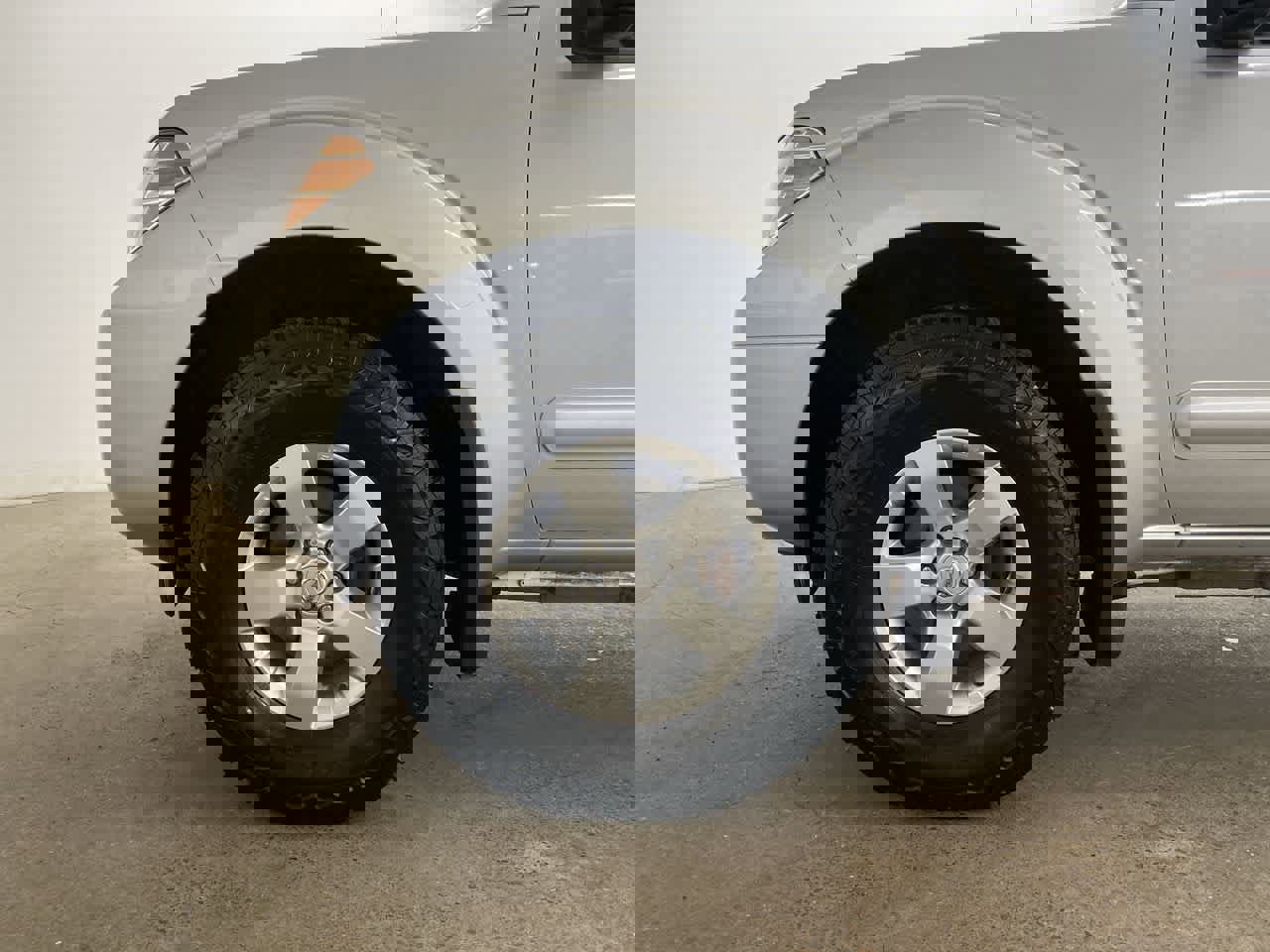 Used 2013 Nissan Frontier SV w/ SV Value Truck Pkg image 12