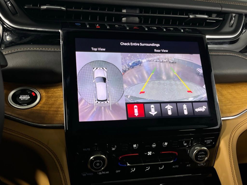 Used 2024 Jeep Grand Cherokee Summit image 19