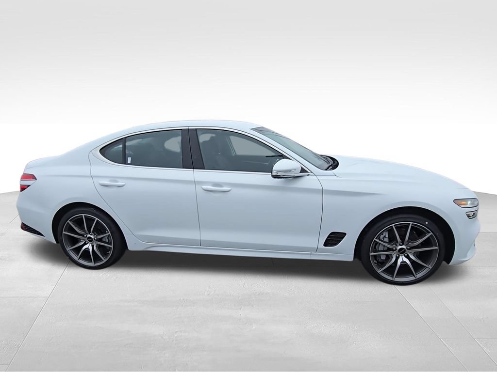 Used 2026 Genesis G70 2.5T AWD/4WD image 9