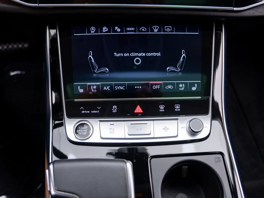 Used 2023 Audi Q8 Prestige AWD/4WD image 20