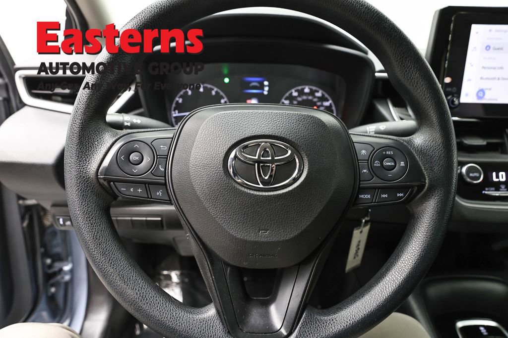 Used 2023 Toyota Corolla LE FWD image 10