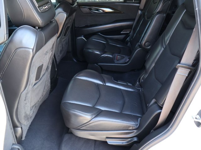 Used 2017 Cadillac Escalade Platinum AWD/4WD image 28