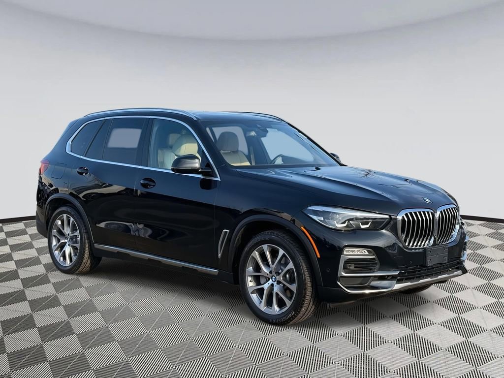 Used 2019 BMW X5 xDrive40i w/ Premium Package 2