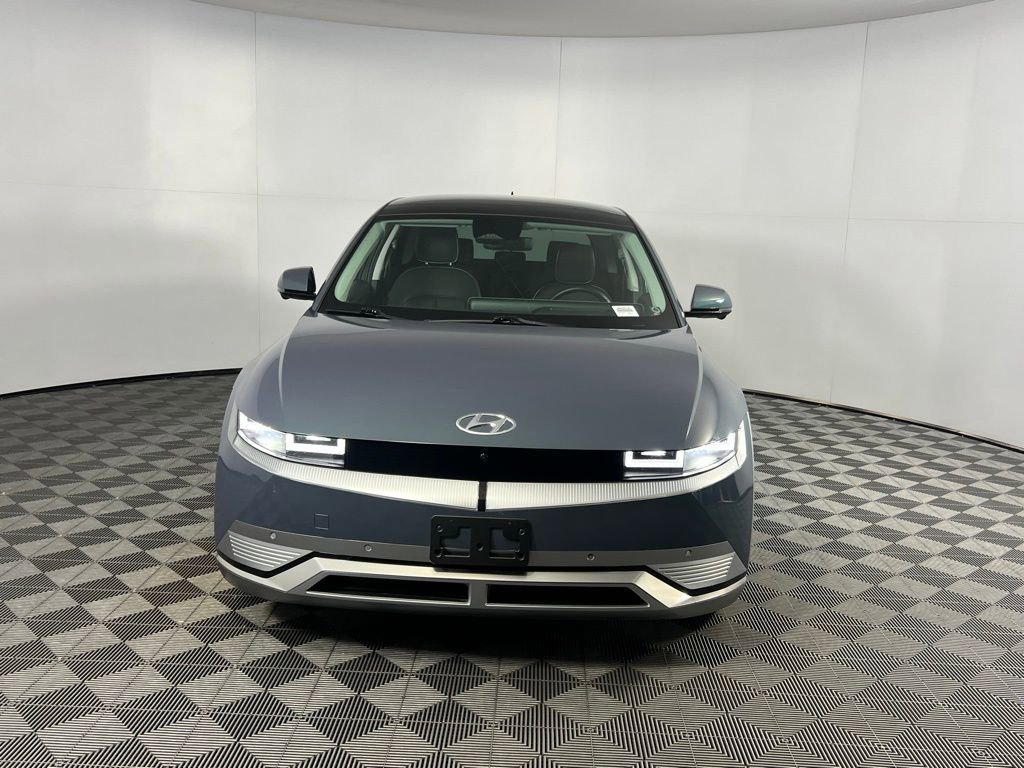 Used 2024 Hyundai Ioniq 5 Limited image 12
