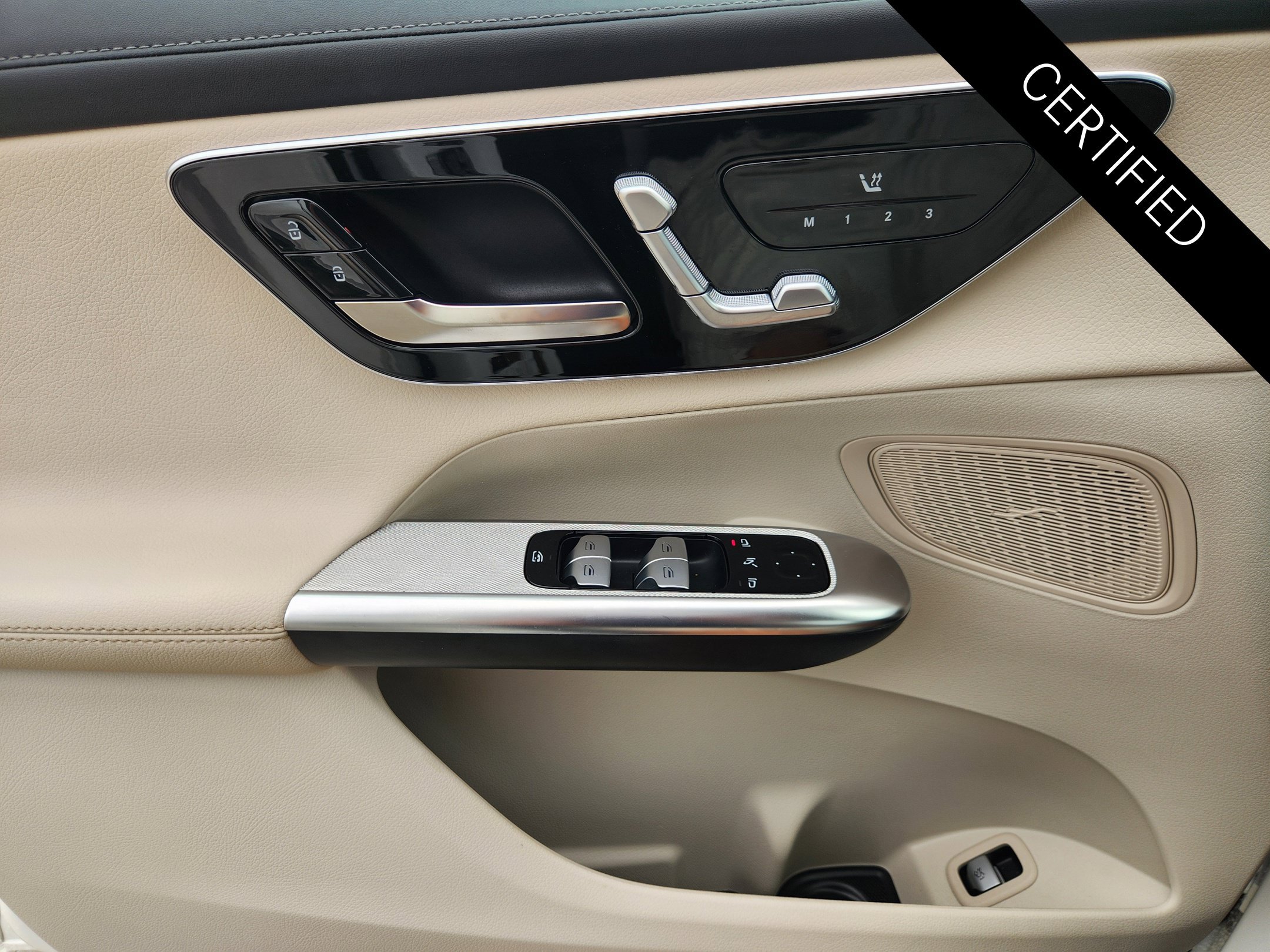 Certified 2023 Mercedes-Benz GLC 300 image 24