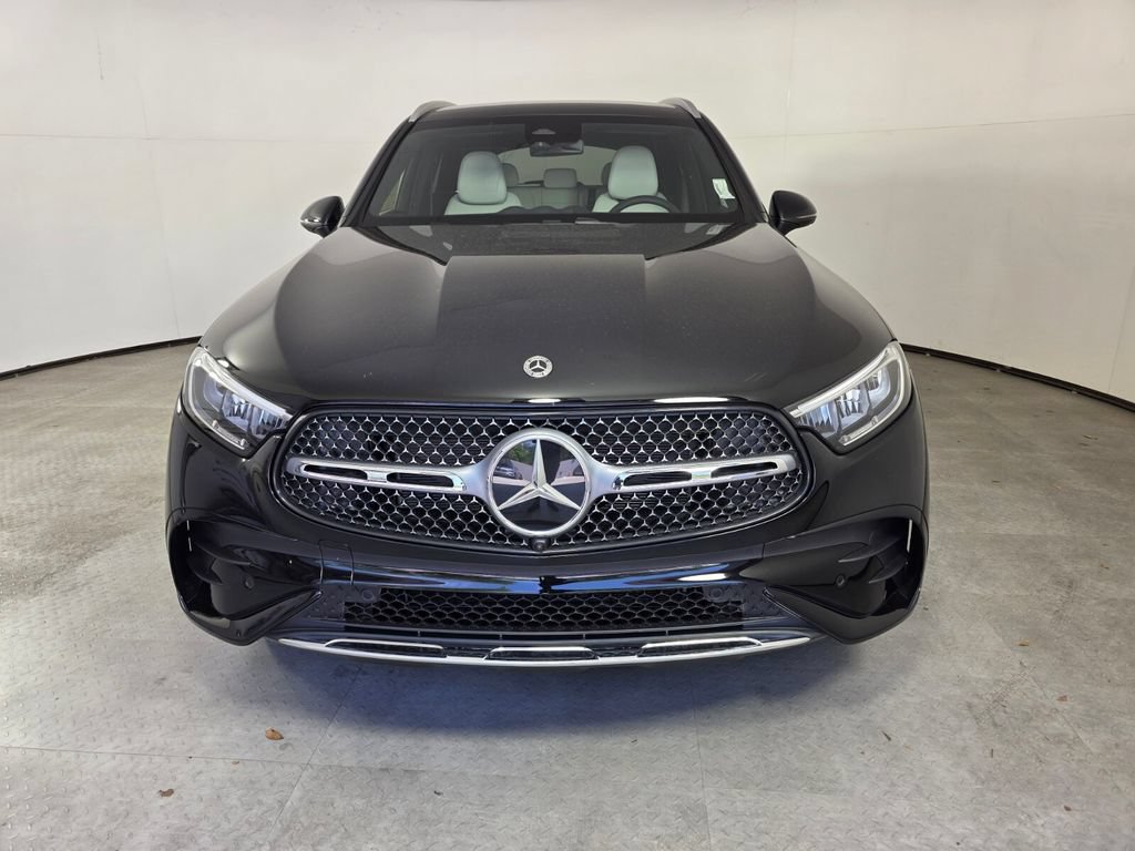 New 2026 Mercedes-Benz GLC 300 image 2