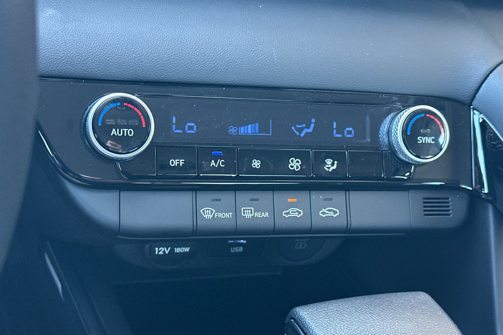 New 2026 Hyundai Elantra Hybrid FWD image 20