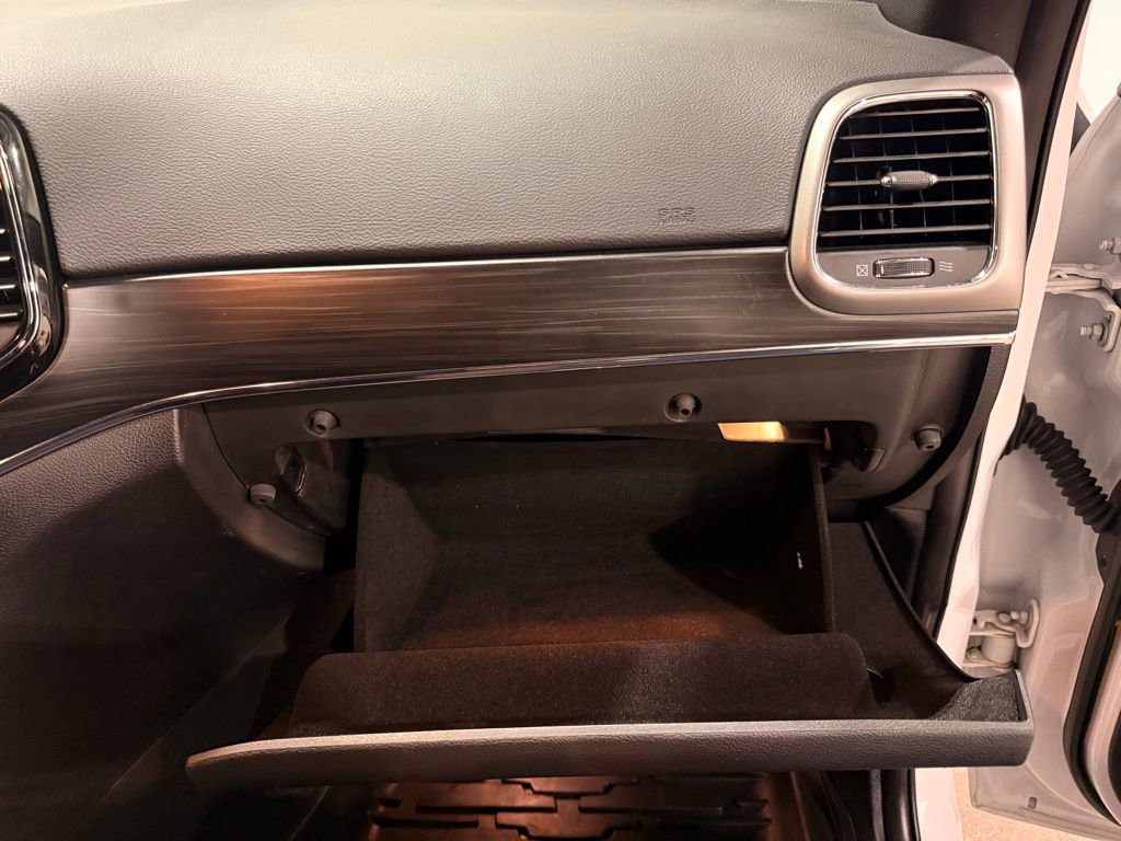 Used 2020 Jeep Grand Cherokee Limited image 30