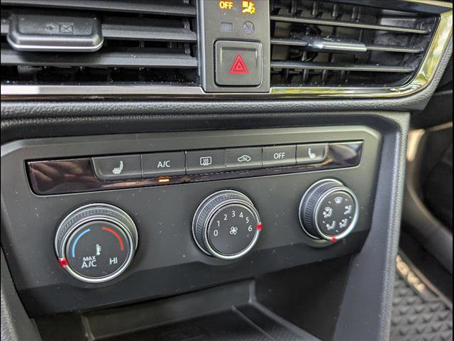 Certified 2022 Volkswagen Taos SE image 35