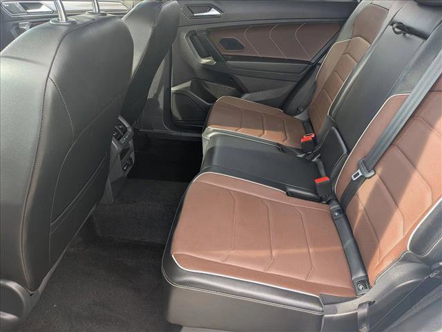 Used 2022 Volkswagen Tiguan SEL R-Line image 19