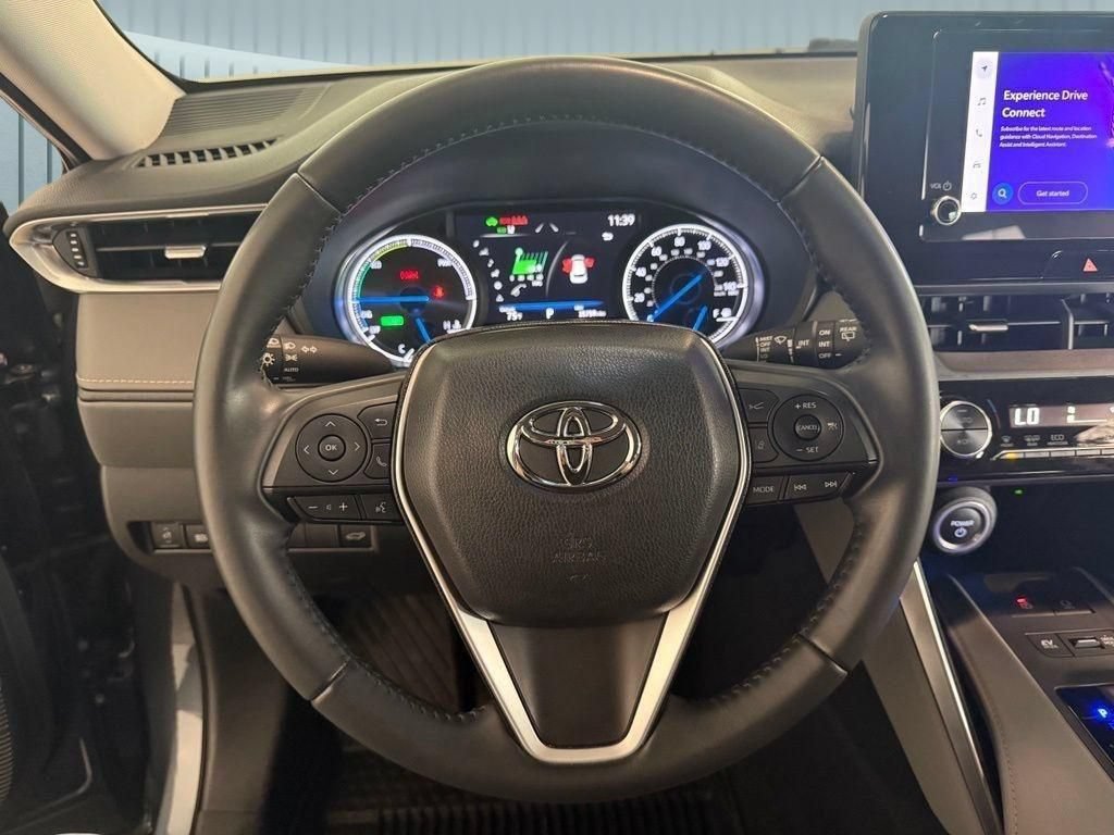 Used 2023 Toyota Venza LE AWD/4WD image 10