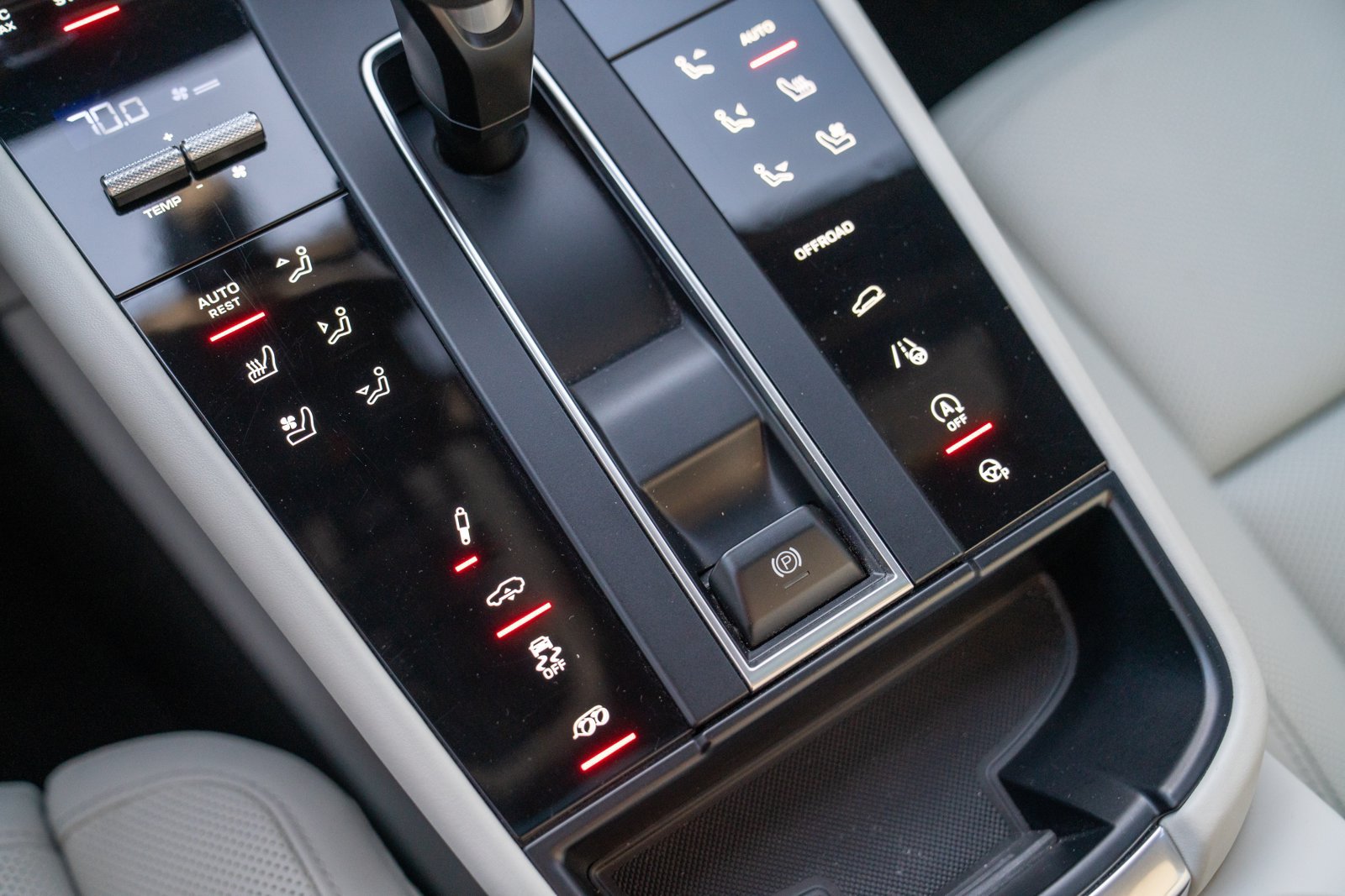 Certified 2023 Porsche Macan GTS AWD/4WD image 20