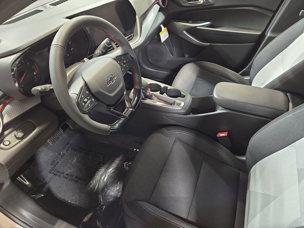 New 2026 Chevrolet Trax RS FWD image 18