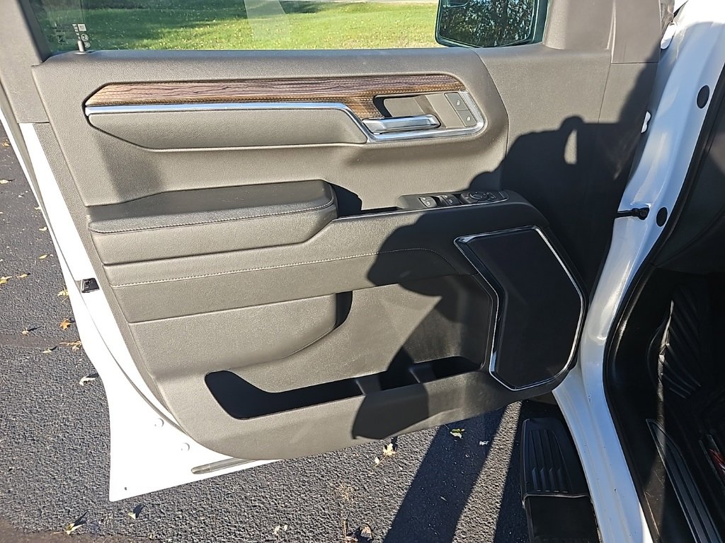 Used 2024 Chevrolet Silverado 1500 LT Trail Boss w/ Protection Package image 14