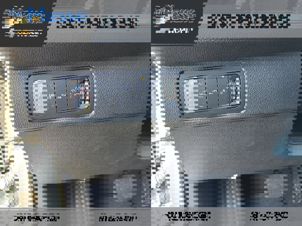 Certified 2025 Chevrolet Traverse LT image 10