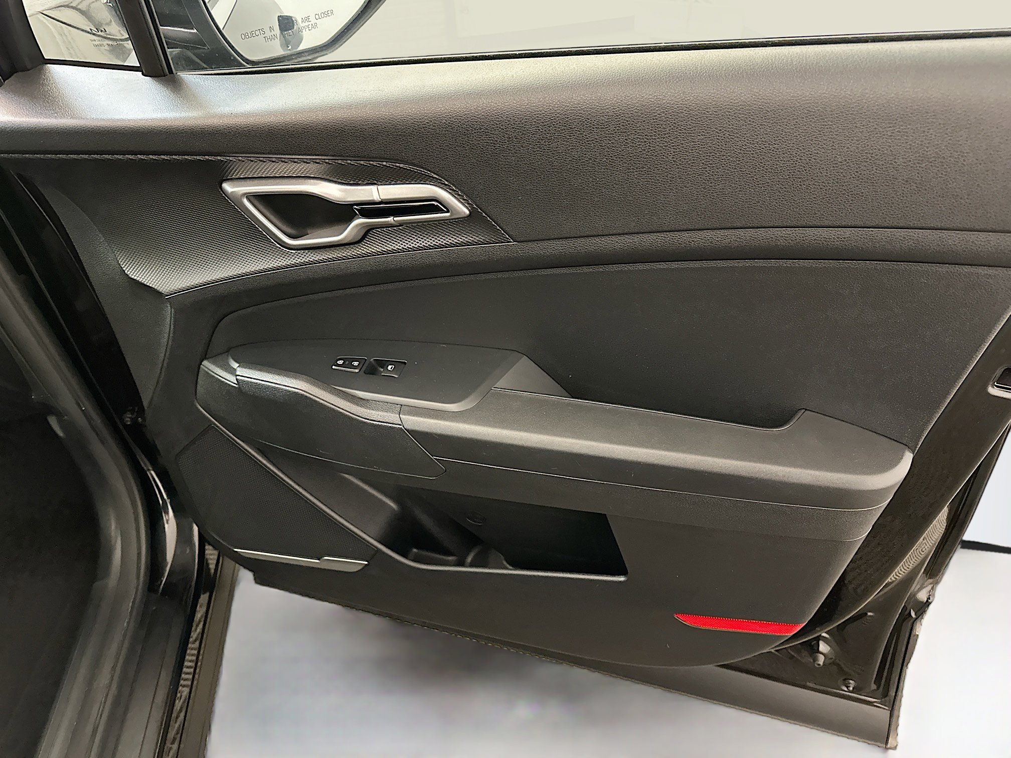 Used 2024 Kia Sportage LX image 32