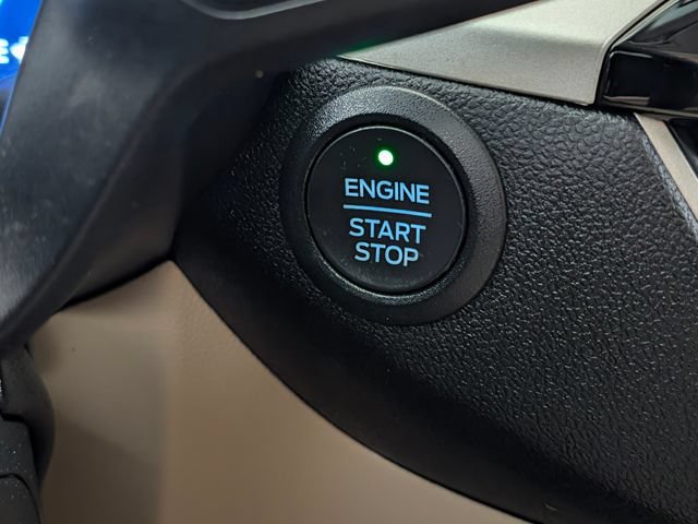 Certified 2022 Ford Escape SEL w/ Technology Package AWD/4WD image 23