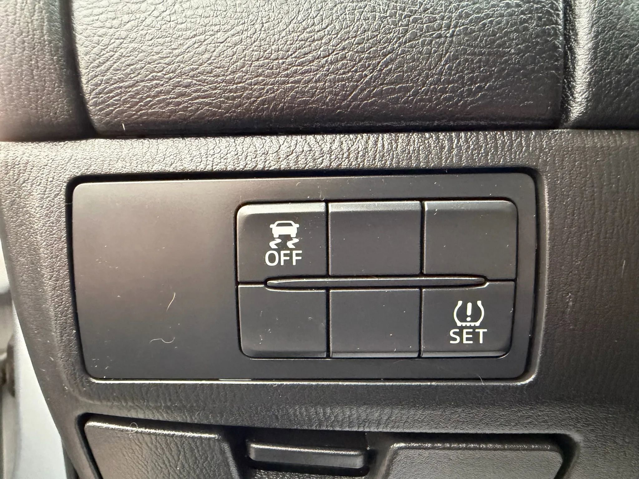 Used 2017 MAZDA MAZDA6 Sport image 28