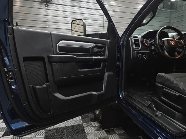 Used 2021 RAM 5500 Tradesman RWD image 29