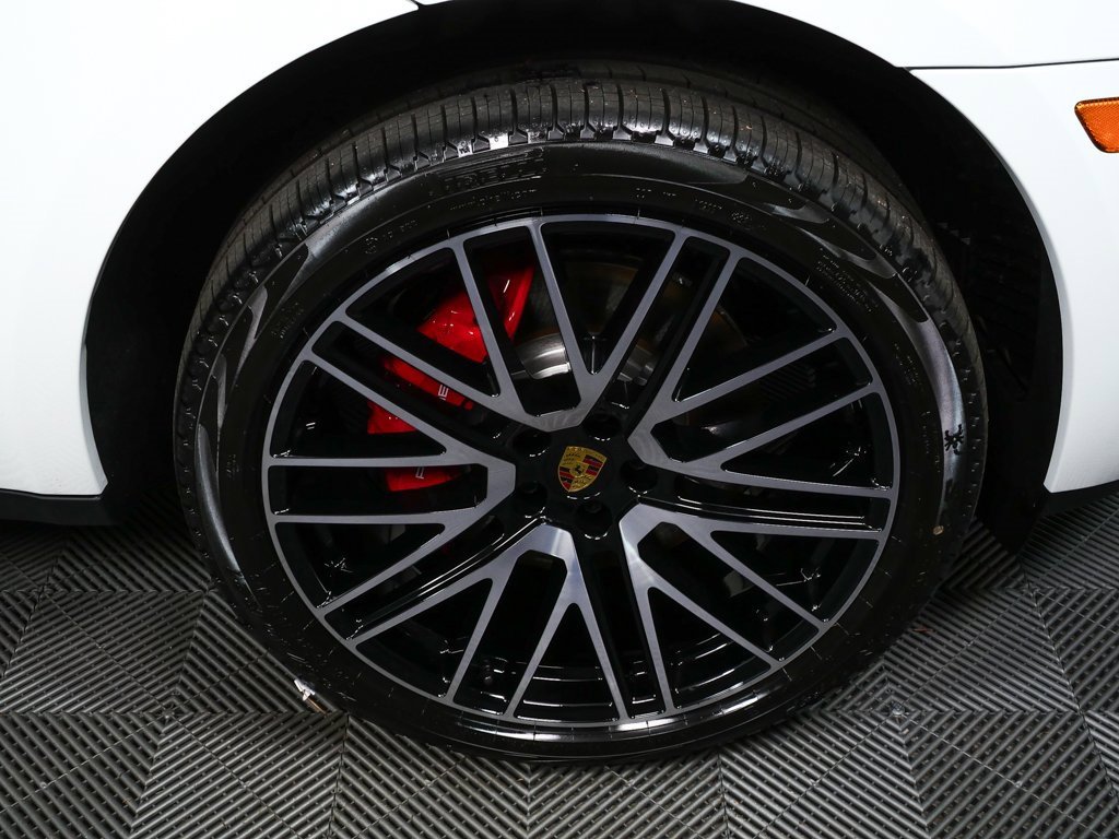 New 2026 Porsche Macan S image 40