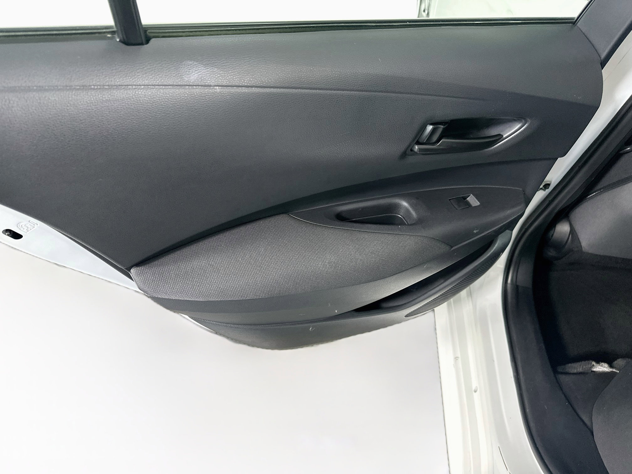 Used 2025 Toyota Corolla LE FWD image 26