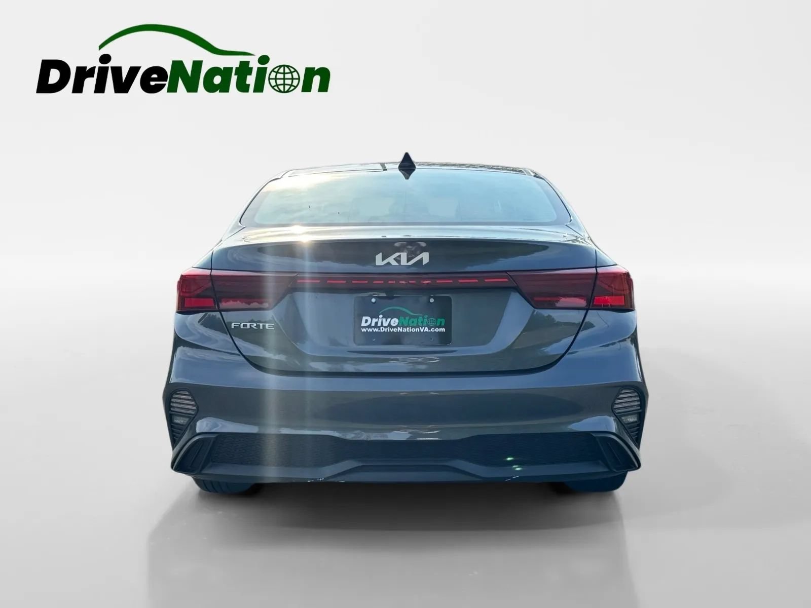 Used 2023 Kia Forte LXS w/ LXS Technology Package FWD image 6