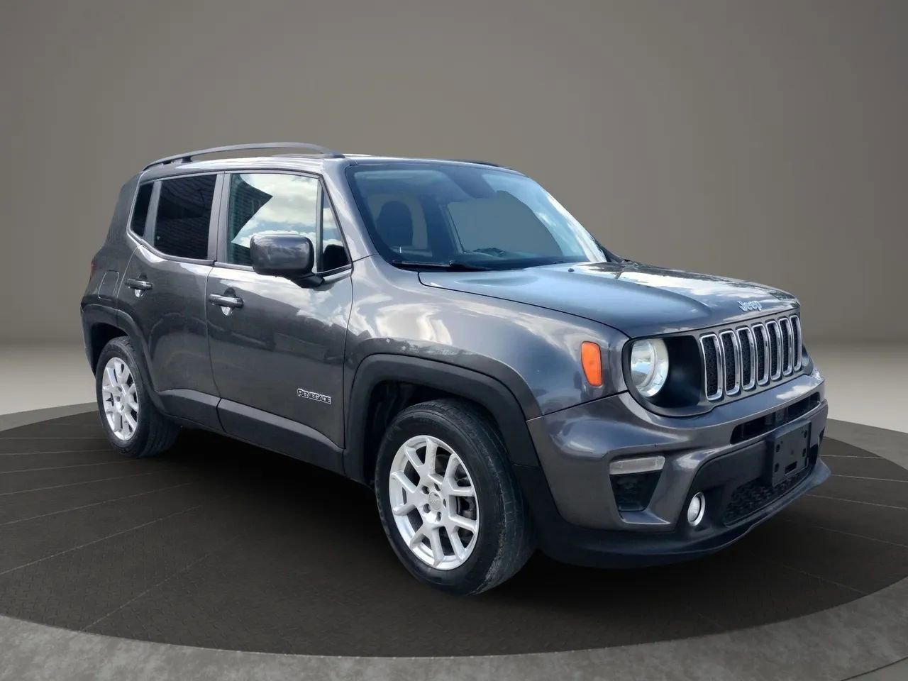 Used 2019 Jeep Renegade Latitude image 14