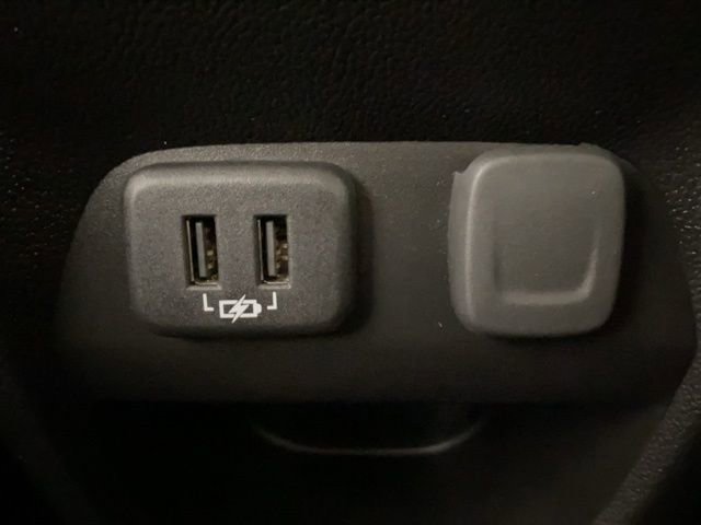 Used 2022 GMC Canyon Elevation w/ Elevation Premium Package image 11