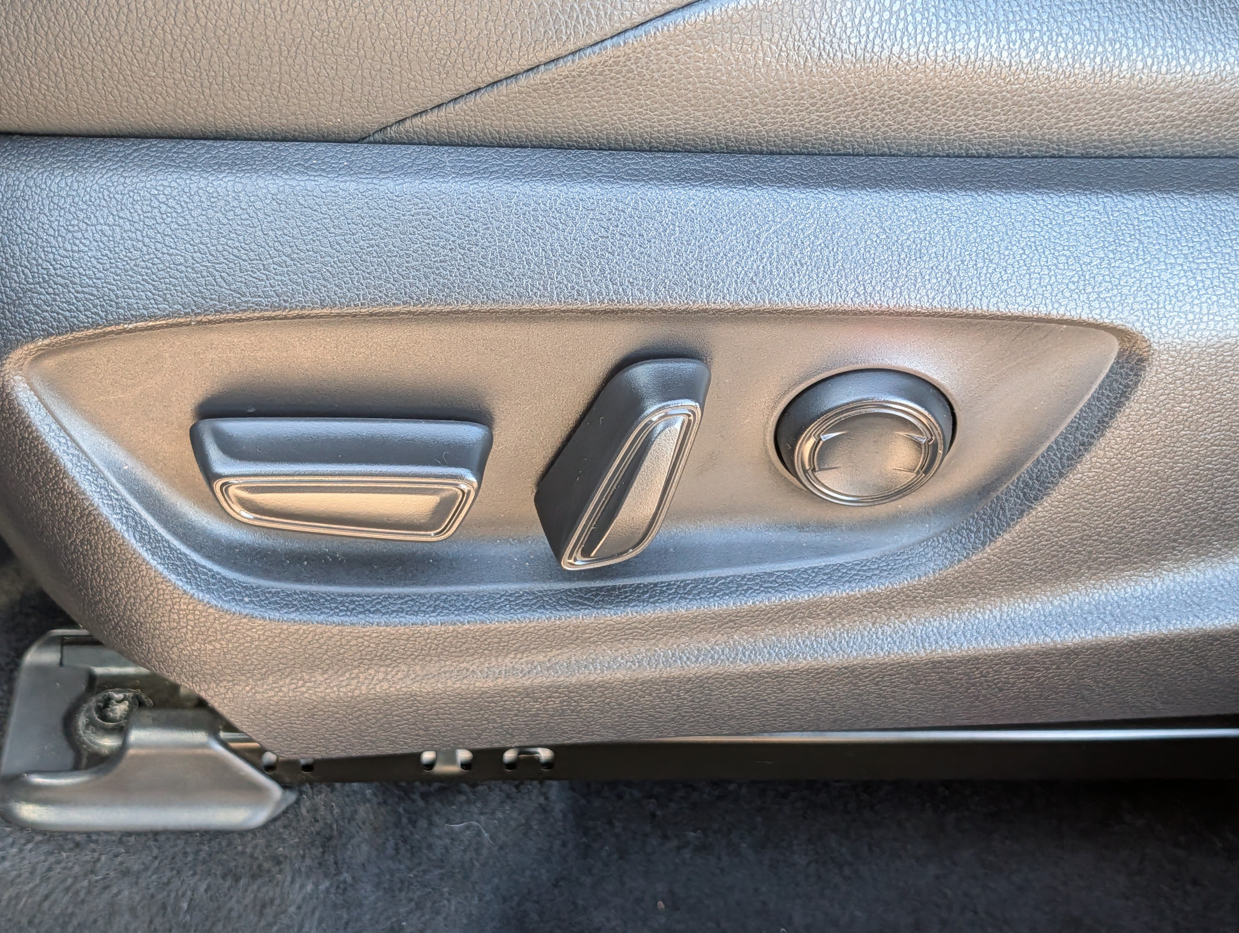 Used 2023 Subaru Solterra AWD image 20