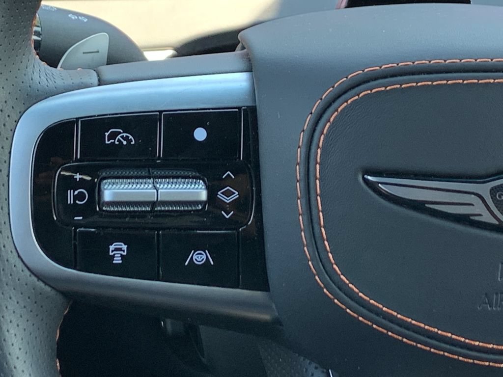 Certified 2026 Genesis GV70 2.5T Sport Prestige AWD/4WD image 22