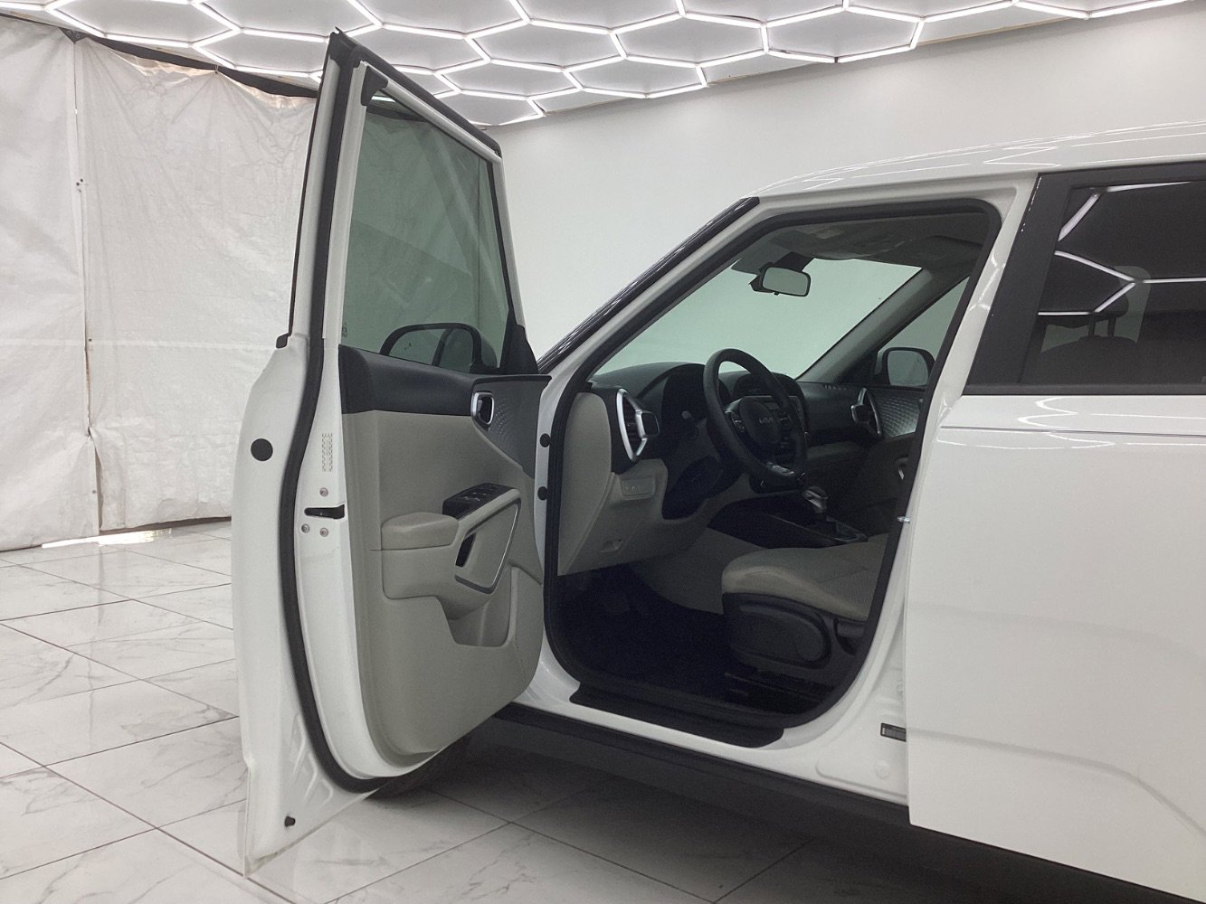 Used 2023 Kia Soul LX w/ Option Group 015 image 16