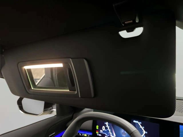 Used 2025 BMW i5 eDrive40i image 52