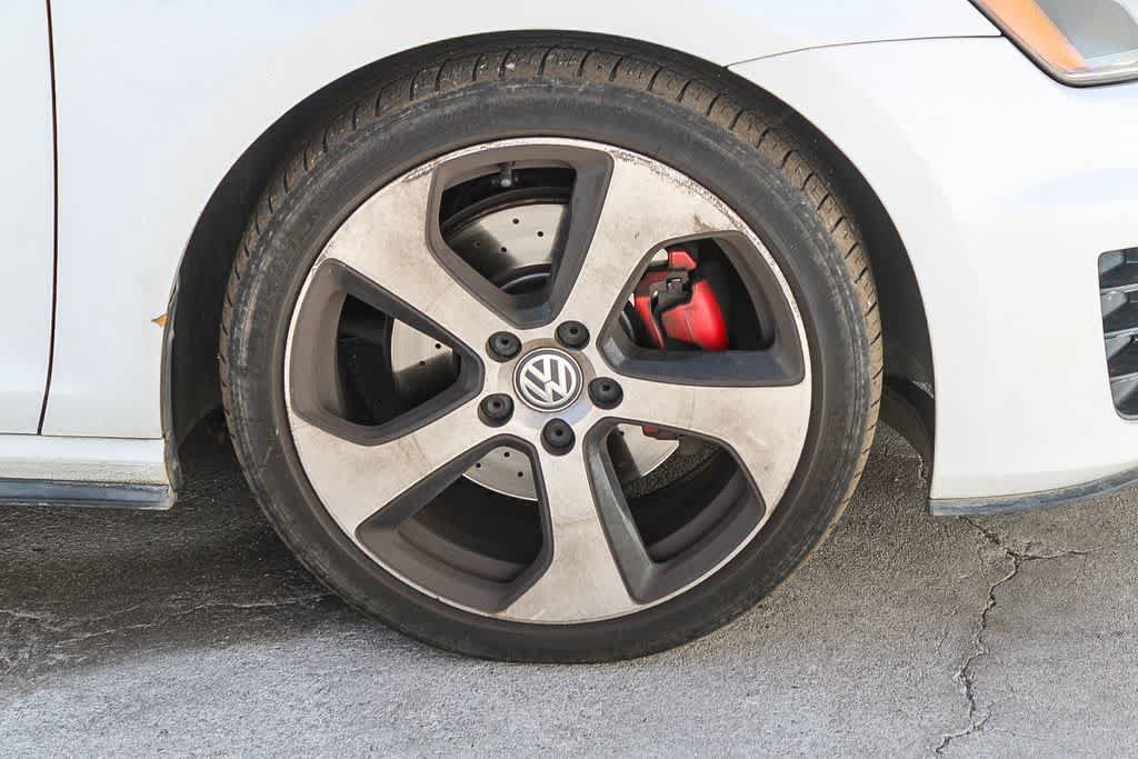 Used 2017 Volkswagen GTI 4-Door FWD image 9