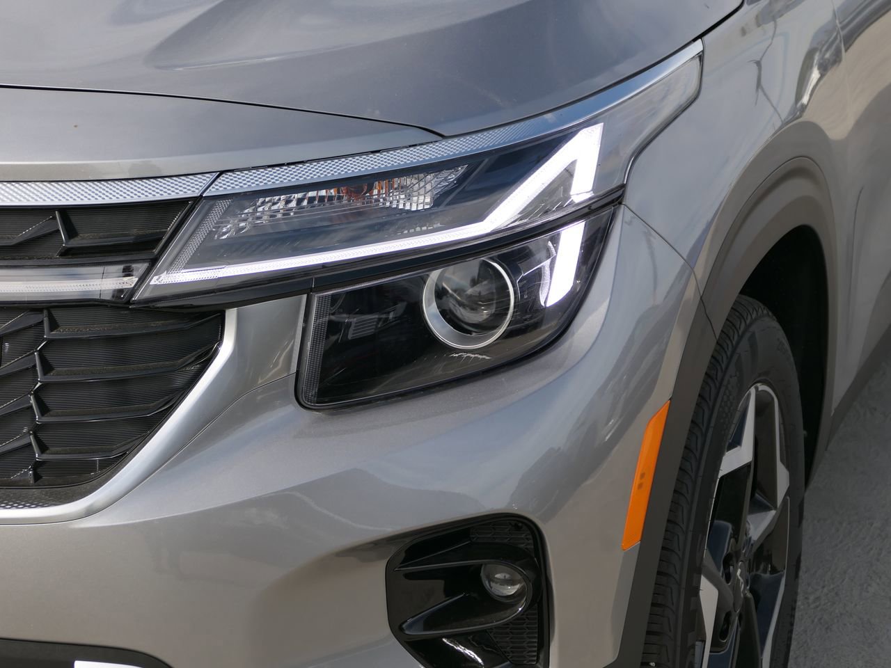 New 2026 Kia Seltos EX image 8