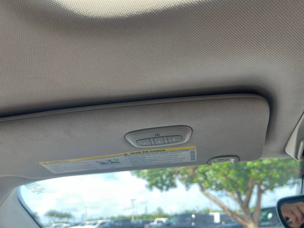 Certified 2023 Chrysler Pacifica Limited FWD image 47