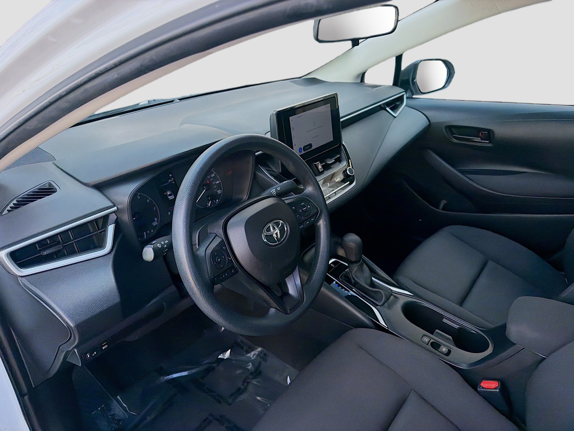 Used 2024 Toyota Corolla LE image 9