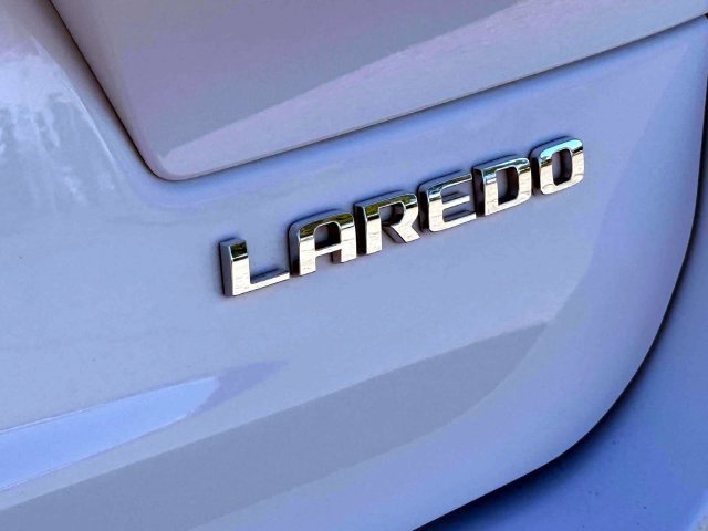 Used 2023 Jeep Grand Cherokee L Laredo w/ Luxury Tech Group I AWD/4WD image 11